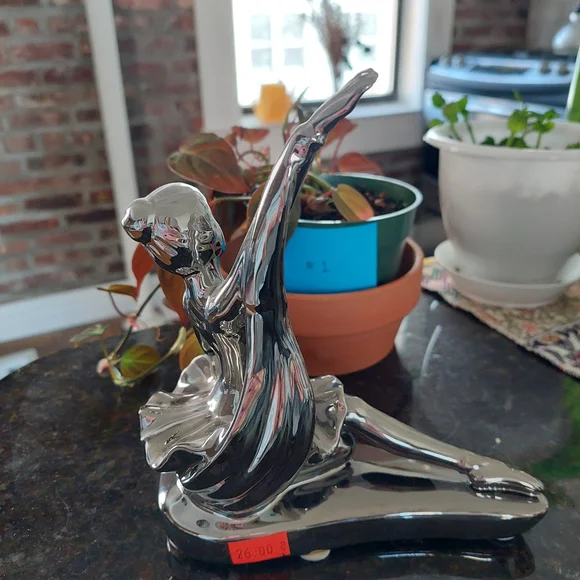 Elegant Silver Ballerina Sculpture - Picture 4 of 12